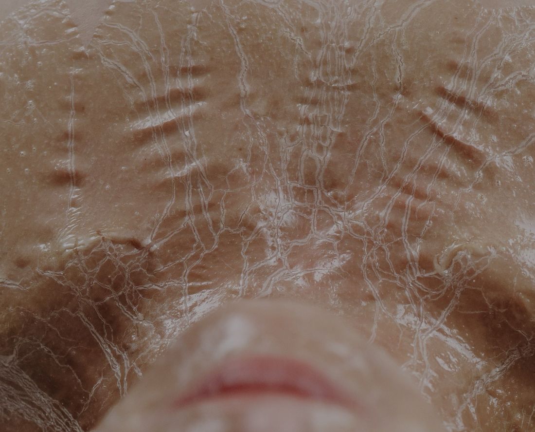 Firming-Peptide-Maske, Makroaufnahme der Hauttextur